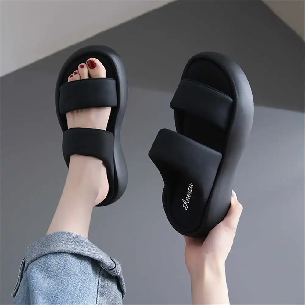 Size 39 Strips Summer Shoes Sa - Different Aquatic Sports ulasan dan harga